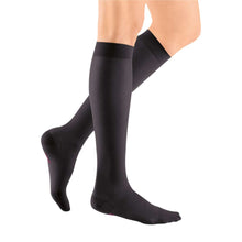 mediven sheer & soft 20-30 mmHg calf petite closed toe ebony size VII