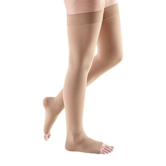 mediven comfort 30-40 mmHg thigh beaded silicone topband petite open toe natural size VII